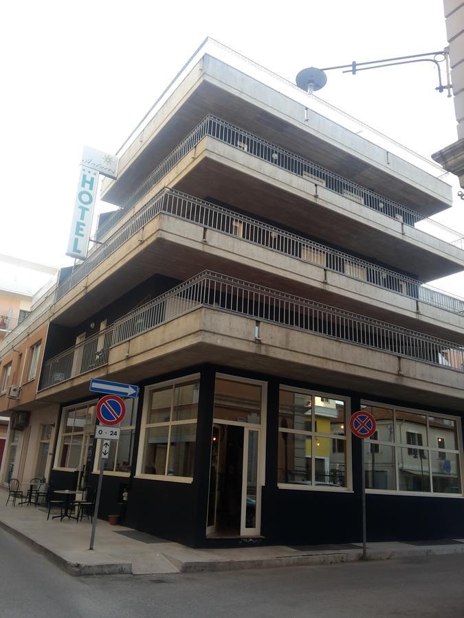 Hotel Antares Garni Giulianova Luaran gambar